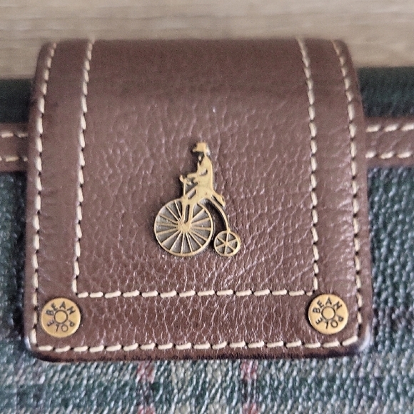 Bean Pole Plaid Wallet with Brown Trim - Picture 2 of 16
